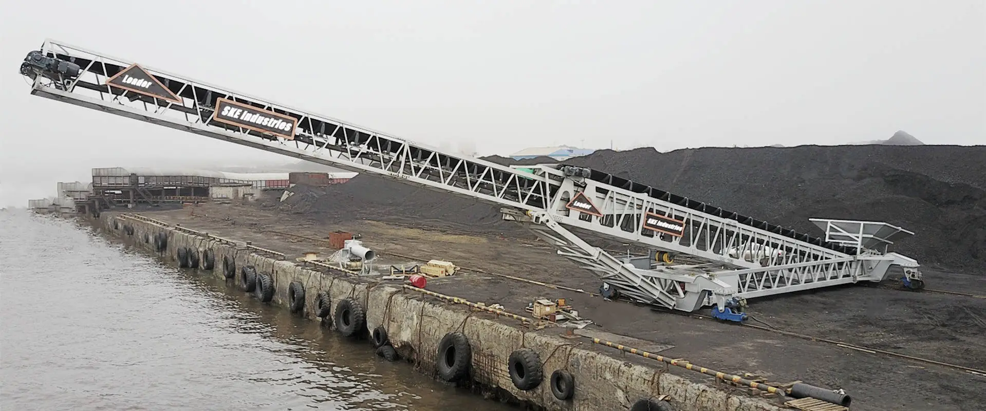 cargador de barcos móvil