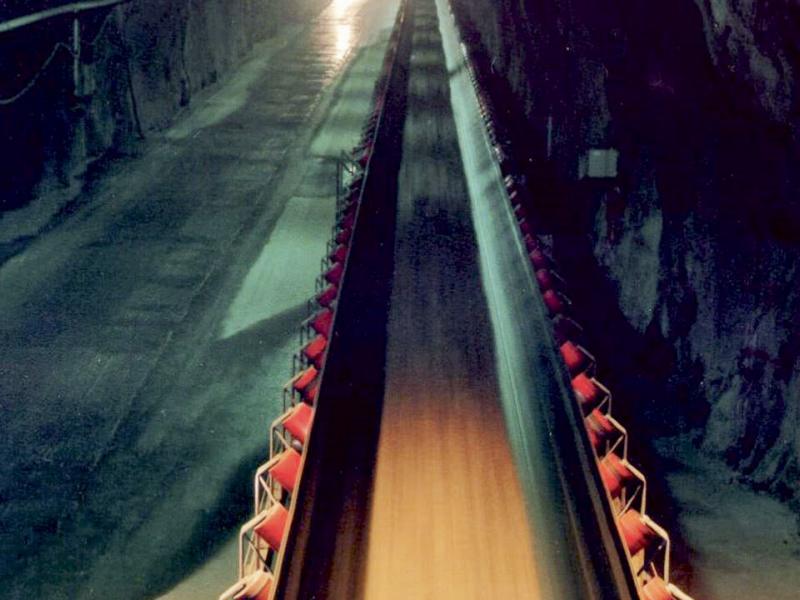 Underground Conveyor Conveyor Belt Sytem in The Pit SKE Industries