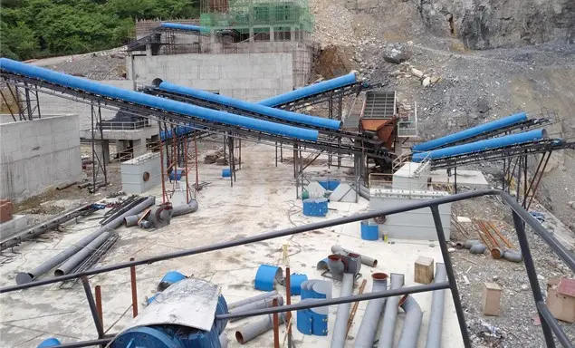 Limestone belt conveyor system used in crushing plant  for sand making in China