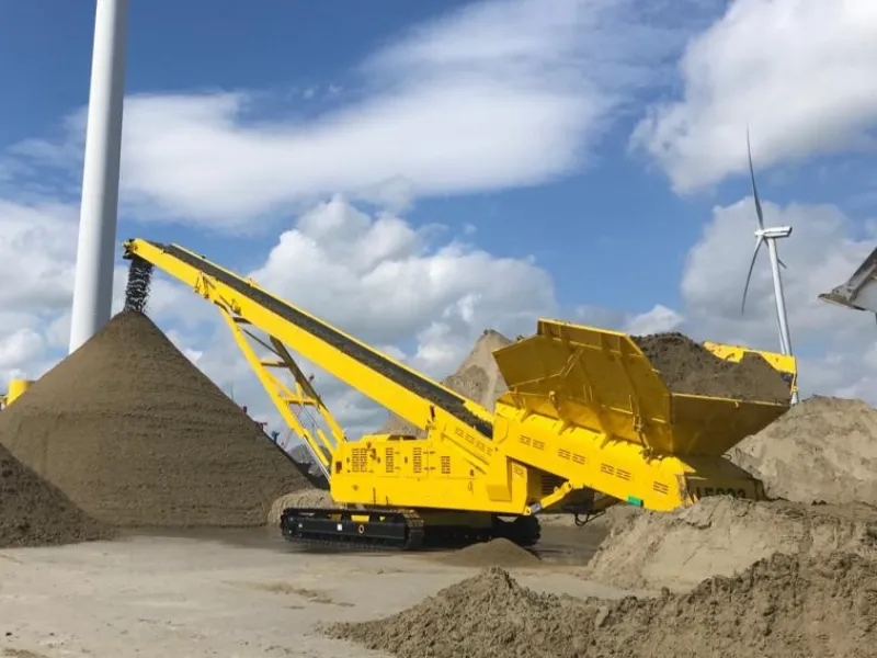 mobile hopper feeder and feeder stacker