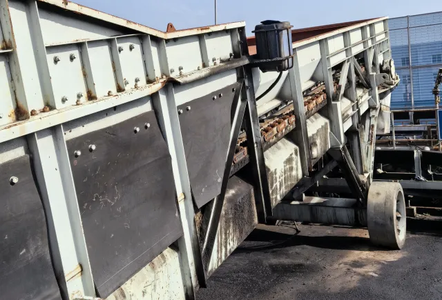 Truck Unloader | Wheeled Bulk Reception Feeder