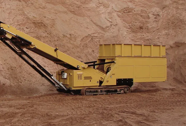 KTF Tracked Hopper Feeder