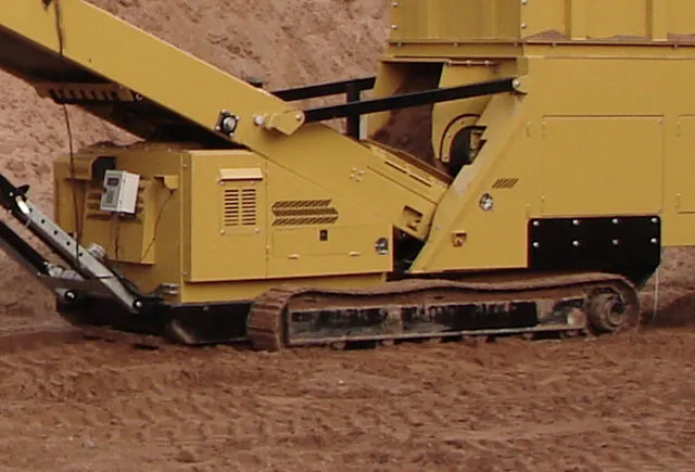 KTF Tracked Hopper Feeder