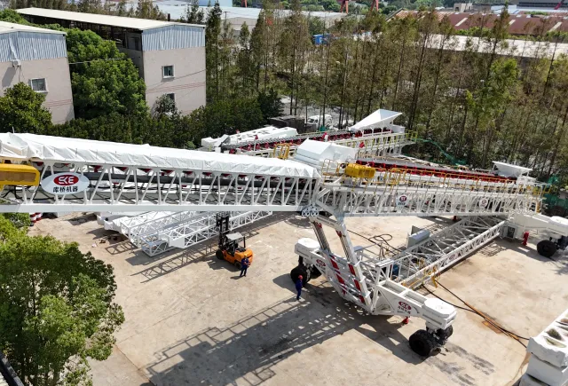All Wheel Travel Ship Loader